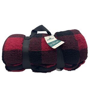 Northeast Outfitters 50x60 Cozy Sherpa Blanket Red & Black Buffalo Check Plaid